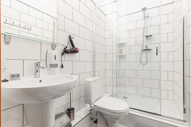 Comfort Tek Büyük Yataklı Oda