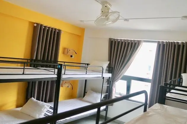 Ortak Ranzalı Oda, Sadece kadınlar için (Bed in 12-Bed)
