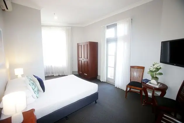 Standard Queen Room with Private Balcony Ocean Views