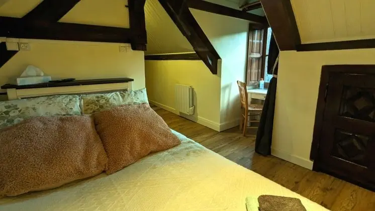 Traditional Stüdyo Süit, 1 Çift Kişilik Yatak, Özel Banyo, Kısmi Göl Manzaralı