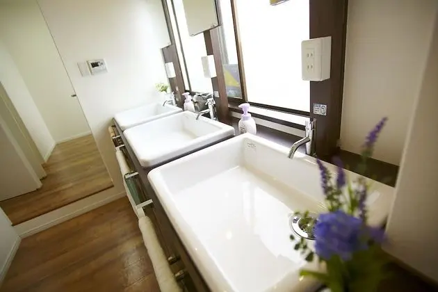 Ortak Ranzalı Oda, Sadece kadınlar için, Ortak Banyo (Bunk Bed)