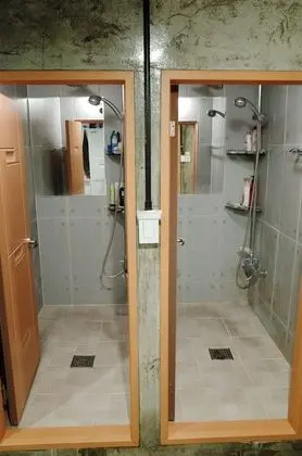 Ortak Ranzalı Oda, Karma Ranzalı Oda, Ortak Banyo (6 persons)
