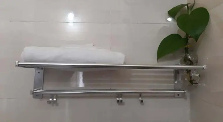 Tek Büyük Yataklı Oda, Penceresiz