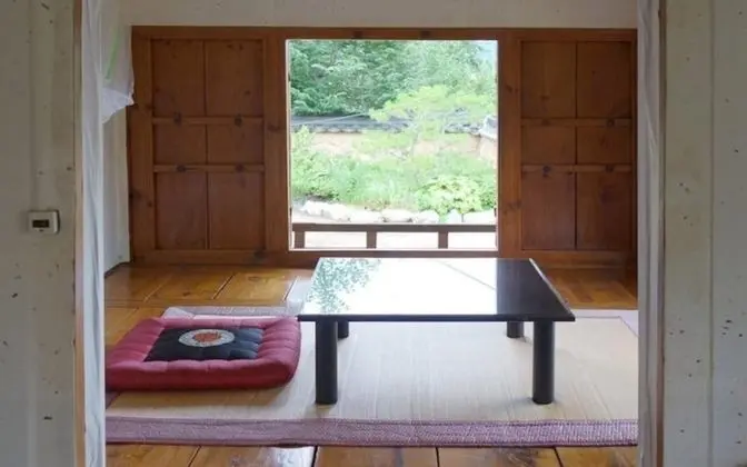 Oda (Mandarin duck Room)