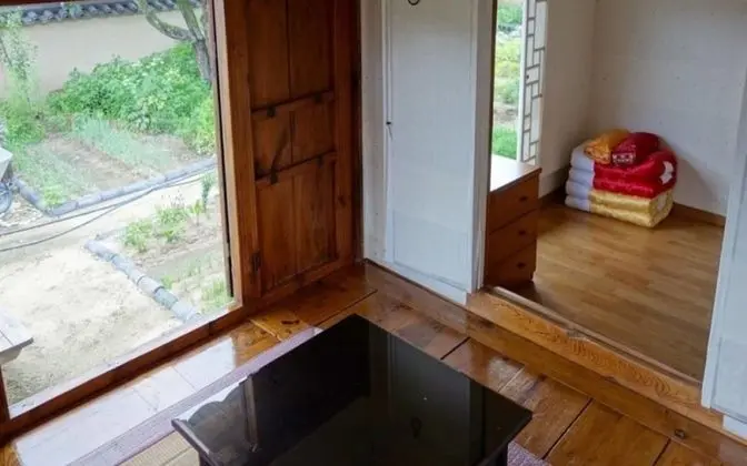 Oda (Mandarin duck Room)