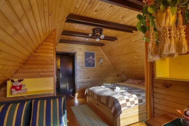 Family Villa, Birden Çok Yatak, 2 Banyolu, Bahçeli (Bonidesa House With Whirlpool)