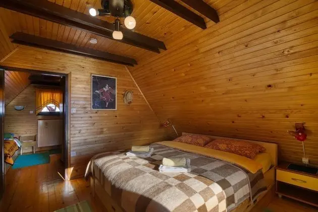 Family Villa, Birden Çok Yatak, 2 Banyolu, Bahçeli (Bonidesa House With Whirlpool)