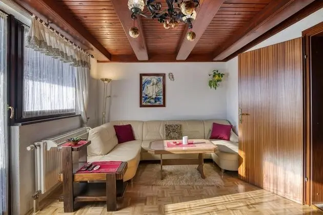 Family Villa, Birden Çok Yatak, 2 Banyolu, Bahçeli (Bonidesa House With Whirlpool)