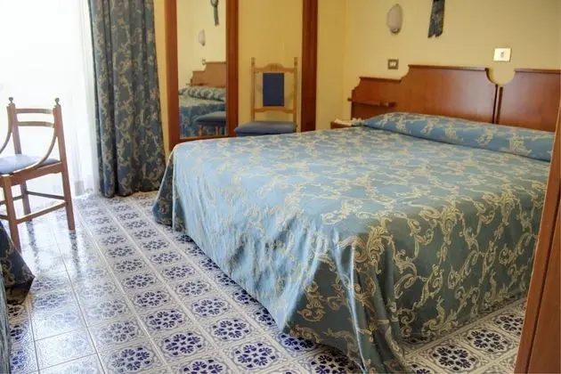 Classic Tek Büyük veya İki Ayrı Yataklı Oda, Şehir Manzaralı