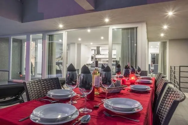 Villa, 6 Yatak Odası, Kişiye Özel Havuzlu, Deniz Manzaralı