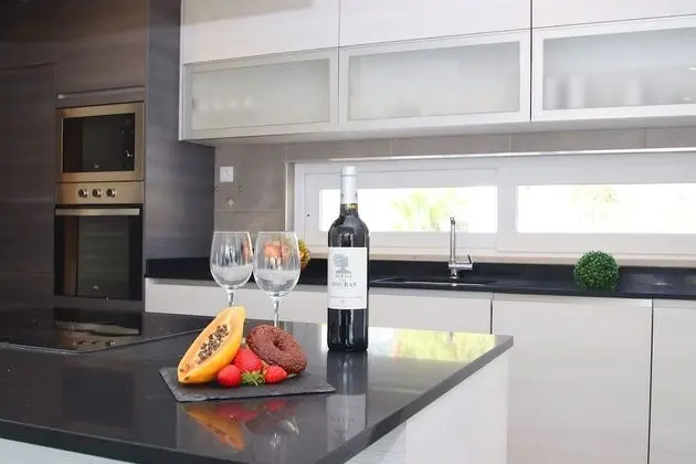 Villa, 6 Yatak Odası, Kişiye Özel Havuzlu, Deniz Manzaralı