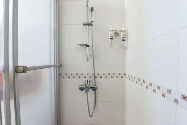 Ortak Ranzalı Oda, Karma Ranzalı Oda, Ortak Banyo