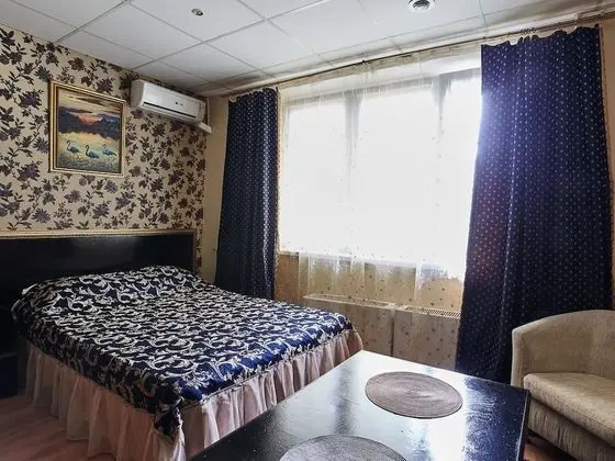 Business Tek Büyük Yataklı Oda