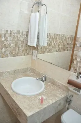 Superior Büyük Yataklı Tek Kişilik Oda, Karma Ranzalı Oda