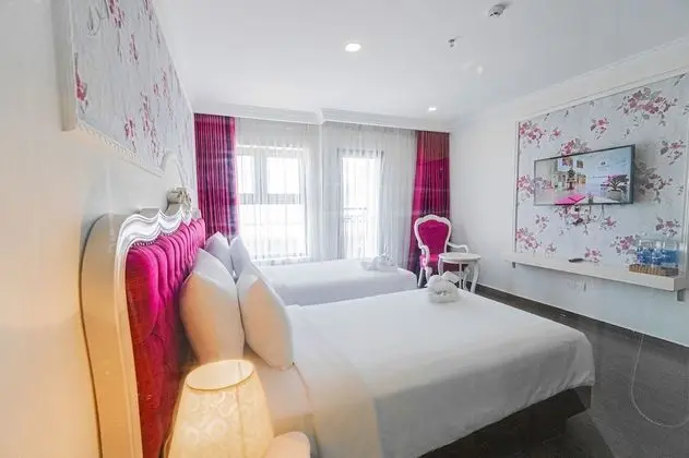 Premier Tek Büyük veya İki Ayrı Yataklı Oda, Balkon, Şehir Manzaralı