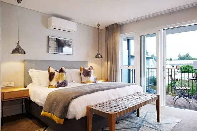 Deluxe Oda, Balkon, Havuz Manzaralı