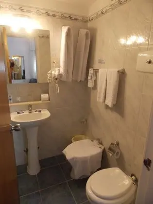 Üç Kişilik Oda