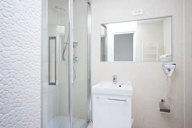 Standard Tek Büyük veya İki Ayrı Yataklı Oda