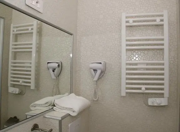 Standard Tek Büyük veya İki Ayrı Yataklı Oda