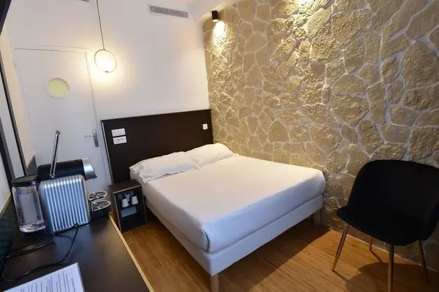 Tek Büyük Yataklı Oda, 1 Çift Kişilik Yatak