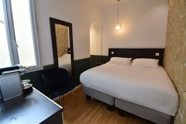 Tek Büyük Yataklı Oda, 1 Çift Kişilik Yatak
