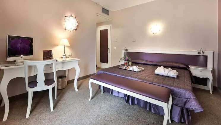 Superior Tek Büyük Yataklı Oda