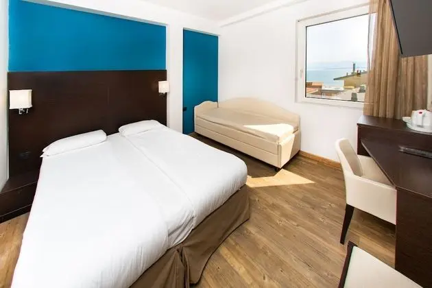 Standard Üç Kişilik Oda