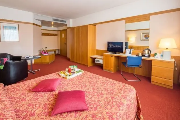Comfort Tek Büyük Yataklı Oda
