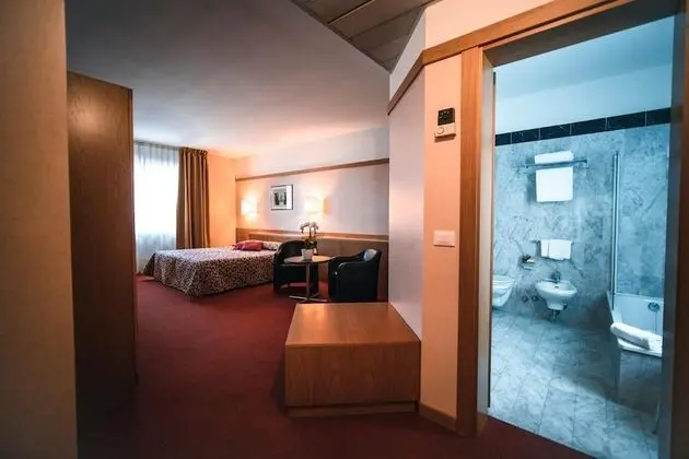 Comfort Tek Büyük Yataklı Oda