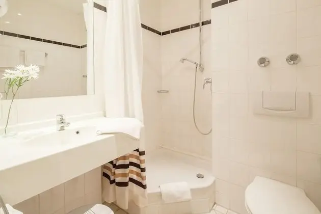 Classic Tek Büyük Yataklı Oda