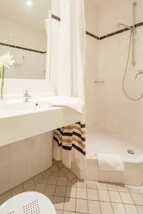 Classic Tek Büyük Yataklı Oda