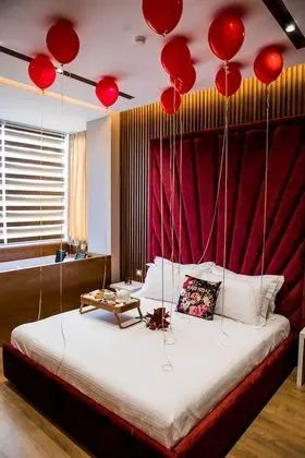 Deluxe Tek Büyük Yataklı Oda