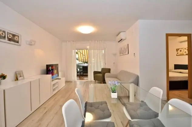 Apart Daire, 2 Yatak Odası, Balkon
