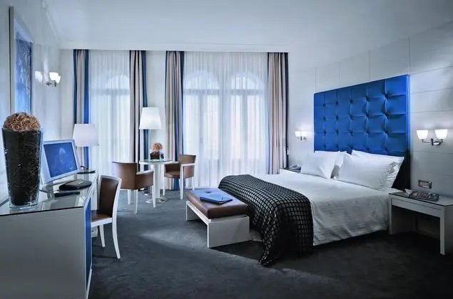 1 Çift Kişilik Veya 2 Tek Kişilik Yatak Executive