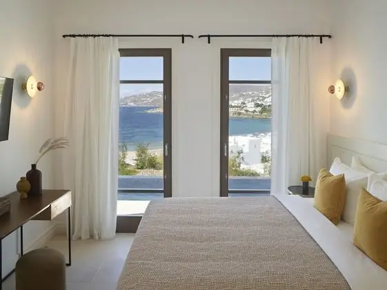 Three Bedroom Villa with Private Heated Pools