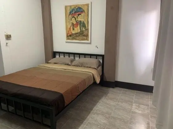 Private room with Shared Bathroom