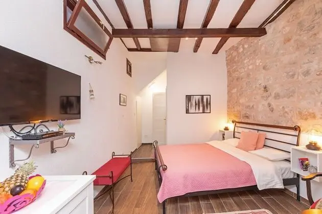 Comfort Tek Büyük Yataklı Oda