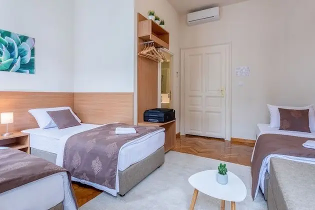 Comfort Üç Kişilik Oda, Banyolu/Duşlu