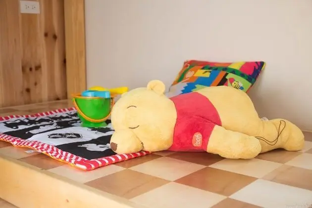 Üç Kişilik Oda (With Slide)