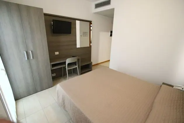 Superior Büyük Yataklı Tek Kişilik Oda