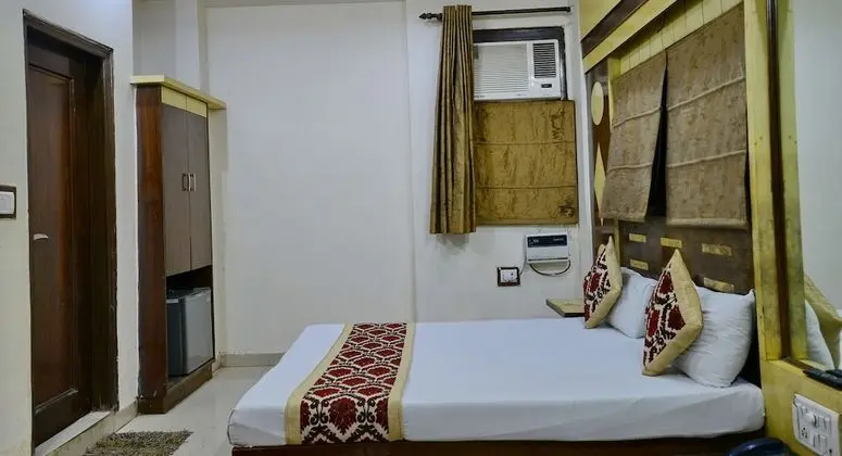 Deluxe Tek Büyük Yataklı Oda, 1 En Büyük (King) Boy Yatak, Sigara İçilebilir, Şehir Manzaralı