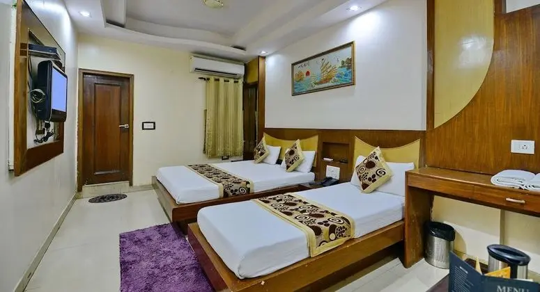 Family Oda, 2 Çift Kişilik Yatak, Sigara İçilebilir, Şehir Manzaralı