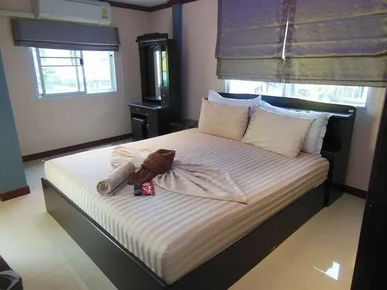 Deluxe Studio