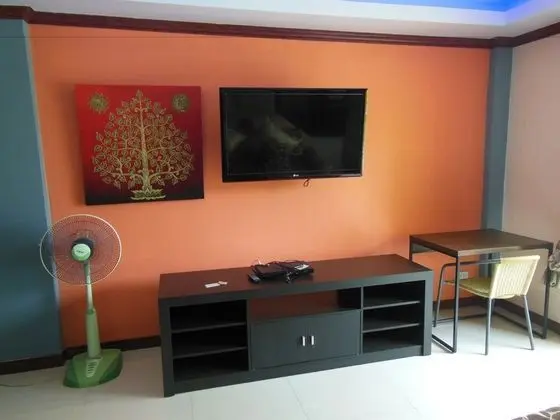 Deluxe Studio