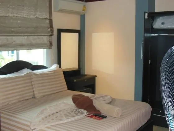 Medium Room