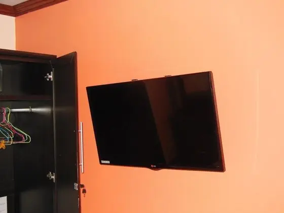 Medium Room