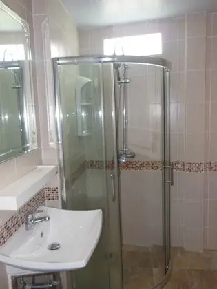 Medium Room