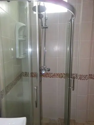 Medium Room