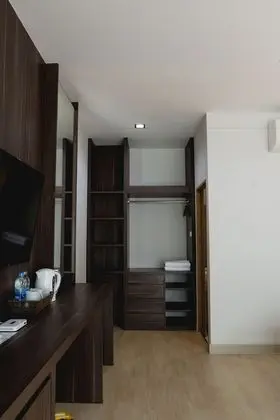 Siri Room
