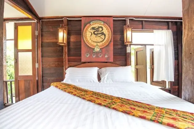 Standard Double Room with Garden View